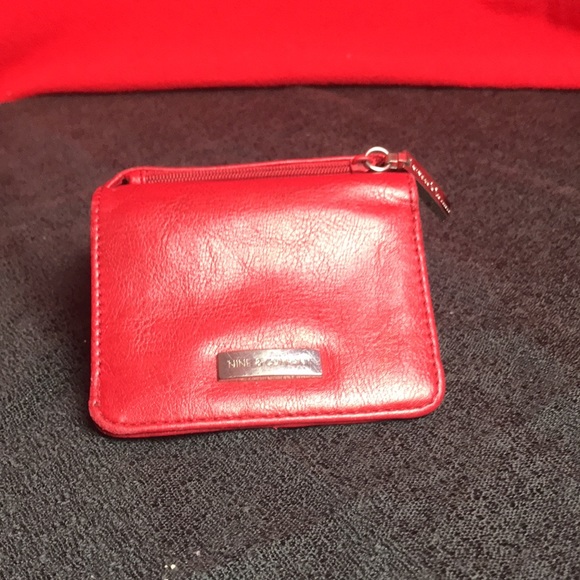 Red trifold wallet great condition - Picture 3 of 13